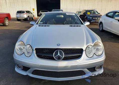 2007 Mercedes-Benz Sl 550 z USA, uszkodzony, nr VIN WDBSK71F17F127683